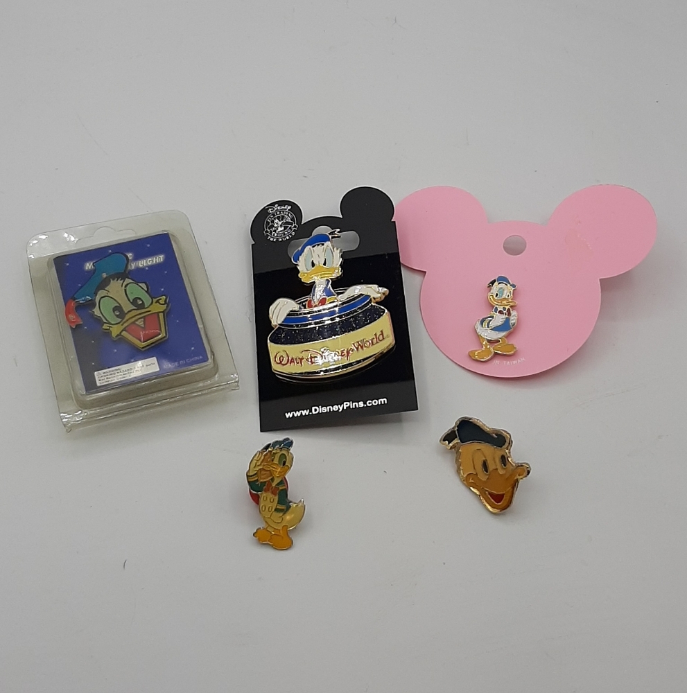 Vintage Lot of 5 Disney Donald Duck Pins Enamel Glossy Animated NEW Old Stock
